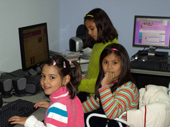 niños en el aula